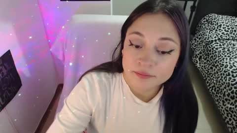 mia online show from March 10, 2025, 12:51 am