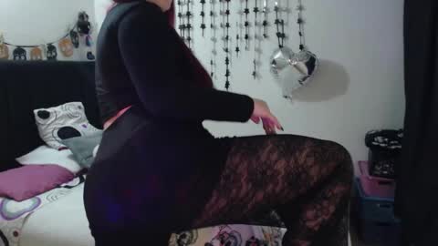 mia online show from January 15, 2026, 12:59 am