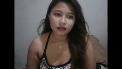 Snapshot of mia_bella04 chatting on January 5, 2025, 1:35 am mia_bella04 online show from January 5, 2025, 1:35 am