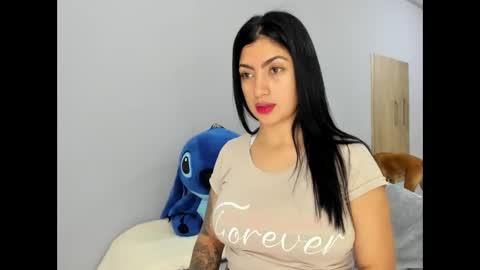 mia_belmonte online show from January 14, 2026, 2:23 pm