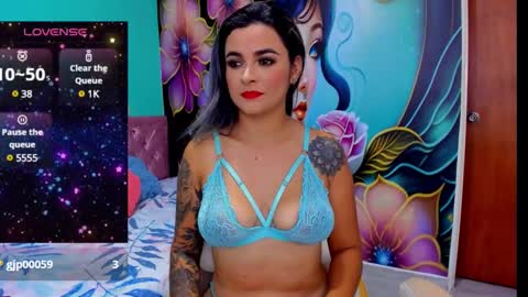 Mia online show from December 18, 2024, 12:43 am