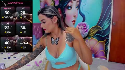 Mia online show from March 9, 2025, 2:21 pm