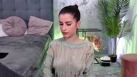 Freya Allen online show from January 20, 2025, 9:22 pm