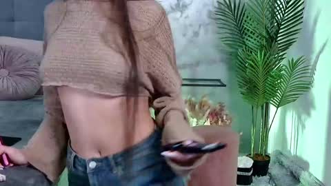 Freya Allen online show from February 17, 2025, 9:19 pm