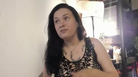 MIA online show from November 30, 2025, 10:36 pm