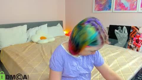 Mia online show from December 19, 2025, 2:51 am