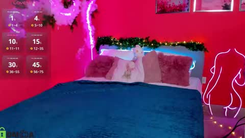 Mia online show from January 6, 2026, 3:54 am