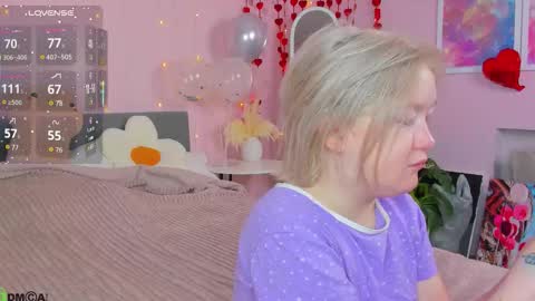 Snapshot of mia_ferd chatting on February 24, 2026, 3:04 am Mia online show from February 24, 2026, 3:04 am