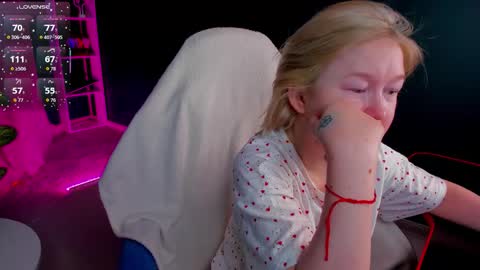 Mia online show from March 14, 2026, 3:01 am