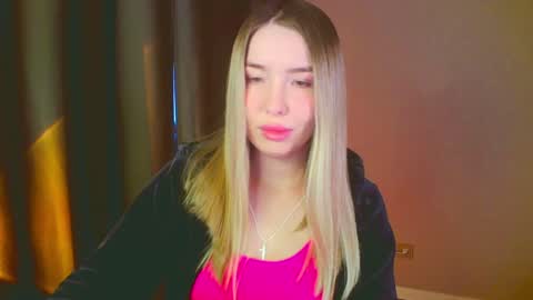 Mia online show from January 11, 2025, 6:35 am