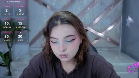 Mia online show from March 17, 2026, 1:03 pm