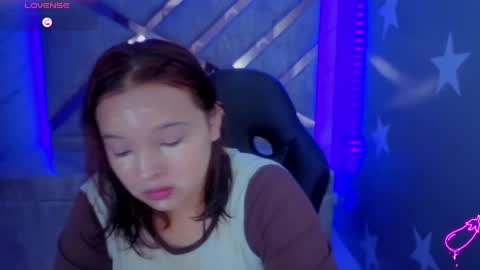 Mia online show from June 7, 2026, 1:04 pm