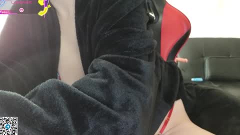 Golden ones online show from September 24, 2025, 1:25 pm