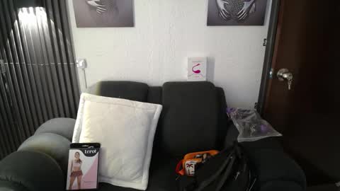 mia_garcia28 online show from September 30, 2025, 7:30 pm