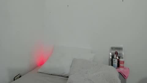 Mia online show from March 1, 2026, 6:59 am