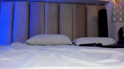 Snapshot of mia_holson chatting on September 18, 2025, 1:24 pm I am Mia online show from September 18, 2025, 1:24 pm