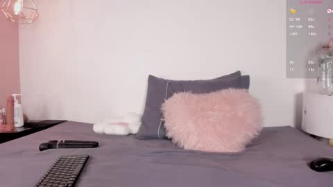  I am Mia  online show from March 31, 2026, 3:01 pm