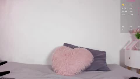  I am Mia  online show from April 20, 2026, 1:03 pm