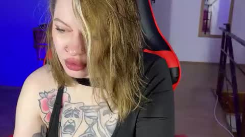 Snapshot of mia_kamp chatting on October 4, 2025, 11:41 am Mia online show from October 4, 2025, 11:41 am