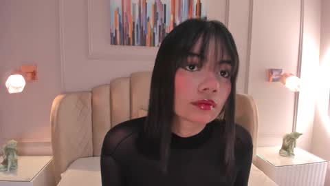 Mia online show from November 23, 2025, 2:33 am