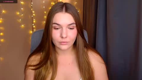 mia_lemm online show from October 12, 2025, 8:02 am