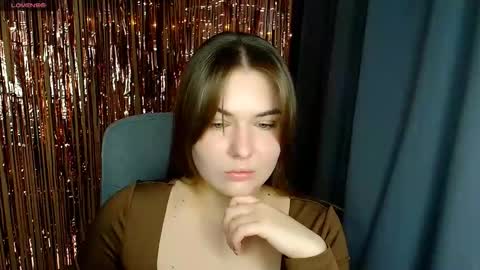 mia_lemm online show from January 15, 2026, 7:57 am