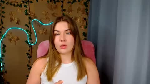 mia_lemm online show from May 25, 2026, 6:52 am