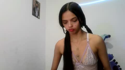 Snapshot of mia_lucy_21 chatting on October 18, 2025, 9:10 am mia lucy 21 online show from October 18, 2025, 9:10 am