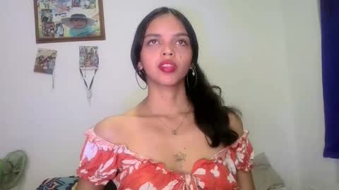 Snapshot of mia_lucy_21 chatting on December 5, 2025, 8:27 pm mia lucy 21 online show from December 5, 2025, 8:27 pm