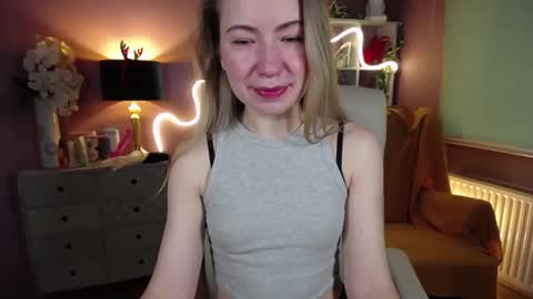 Mia online show from January 6, 2025, 8:14 am