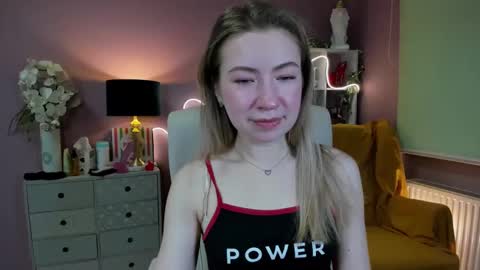 Mia online show from January 27, 2025, 7:35 am