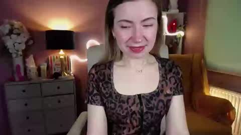 Mia online show from February 14, 2025, 7:28 am