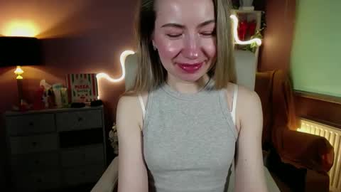 Mia online show from February 23, 2025, 11:00 am