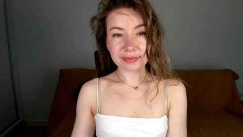 Mia online show from June 9, 2026, 6:25 am