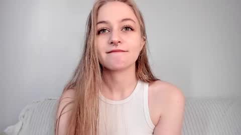 Mia here Appreciate your support online show from April 26, 2026, 7:17 am