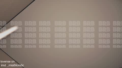 mia_milagros online show from December 27, 2024, 5:09 am