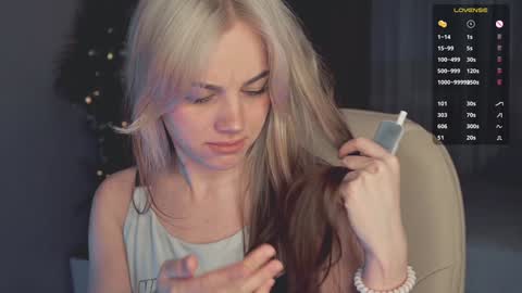 mia_milagros online show from February 8, 2025, 1:22 am