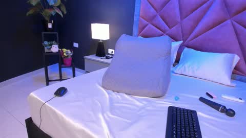 MIA  online show from March 5, 2026, 7:54 pm