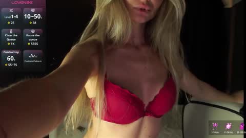   online show from December 13, 2025, 8:04 pm