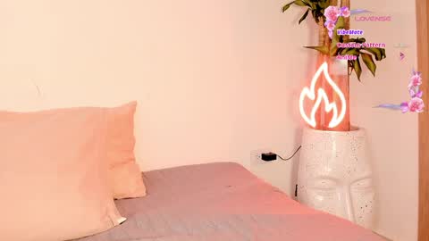 Snapshot of mia_mystic_ chatting on May 22, 2026, 10:43 am Mia Schedule 7am to 2pm Col online show from May 22, 2026, 10:43 am