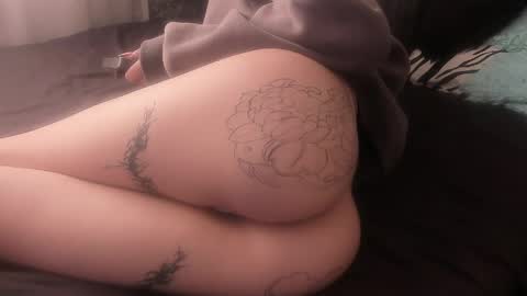 Snapshot of mia_nova00 chatting on June 9, 2026, 4:40 pm mia_nova00 online show from June 9, 2026, 4:40 pm