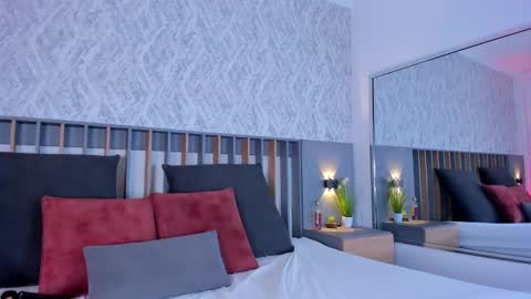 MIa online show from February 12, 2025, 7:24 pm