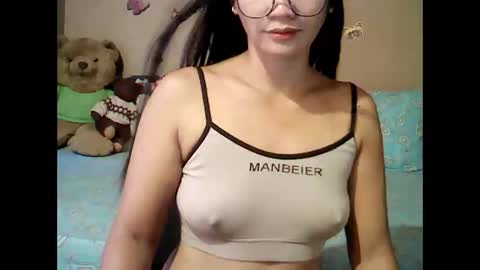 mia_rein online show from April 13, 2026, 1:33 am