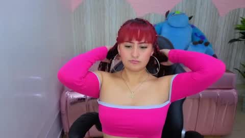 Mia online show from May 7, 2026, 10:04 pm