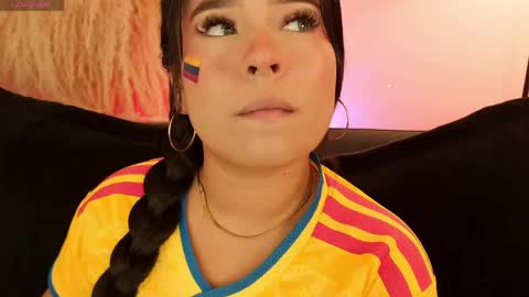 Mia online show from June 7, 2026, 10:24 pm