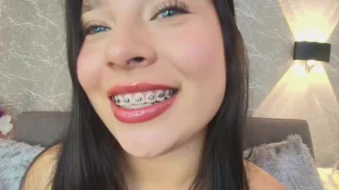 Mia Roux online show from February 21, 2025, 7:43 pm