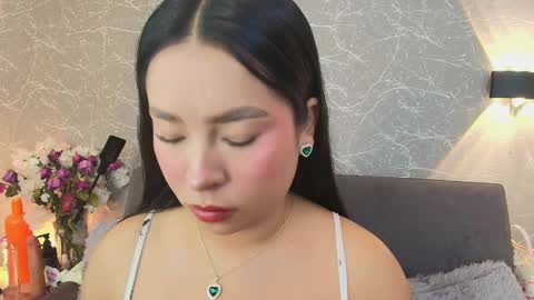 Mia Roux online show from February 24, 2025, 6:47 pm