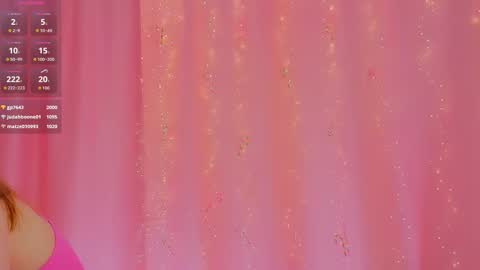 Mia  Roxy online show from January 6, 2026, 11:03 am