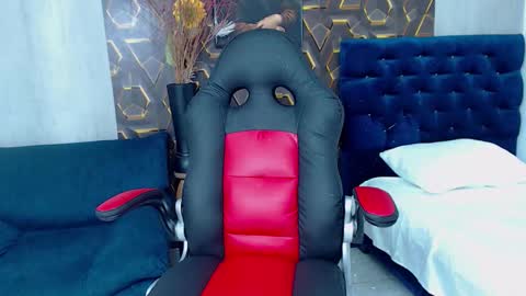 Snapshot of mia_skinny_2 chatting on October 18, 2025, 4:41 pm MIA online show from October 18, 2025, 4:41 pm