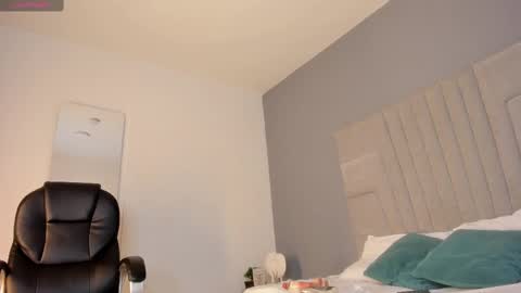 mia_smith_x online show from February 28, 2025, 11:12 pm